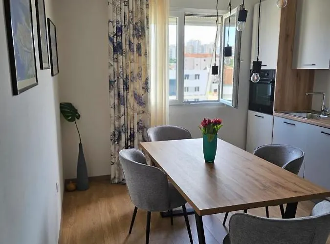 Sunny Home